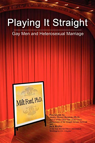 Playing It Straight [Paperback]