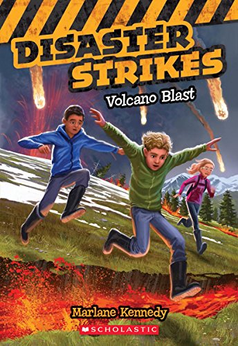 Disaster Strikes 4 Volcano Blast [Paperback]