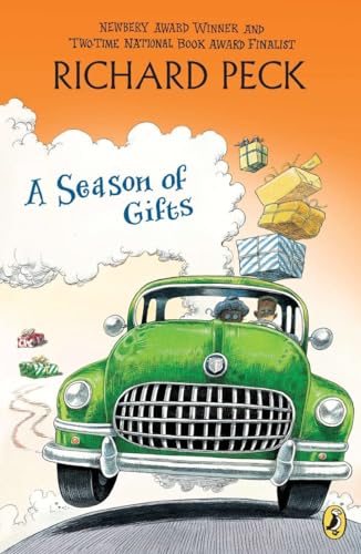 A Season of Gifts [Paperback]