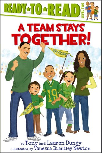 A Team Stays Together [Paperback]