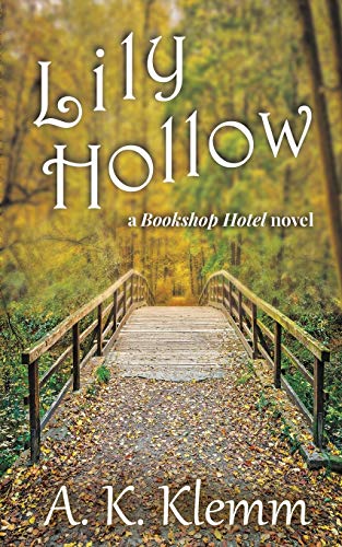 Lily Hollow [Paperback]