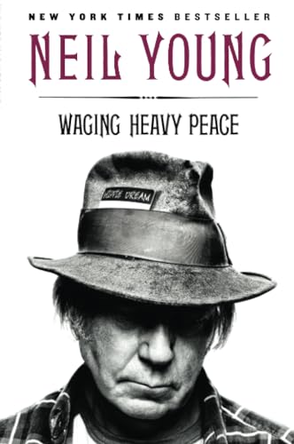 Waging Heavy Peace A Hippie Dream [Paperback]