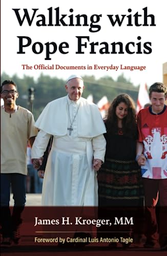 Walking With Pope Francis                [TRADE PAPER         ]