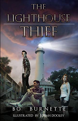 The Lighthouse Thief [Paperback]