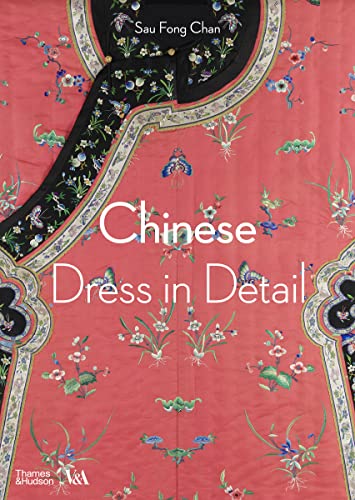Chinese Dress in Detail [Paperback]