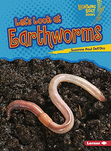 Let's Look At Earthworms (lightning Bolt Books Animal Close-Ups) [Paperback]