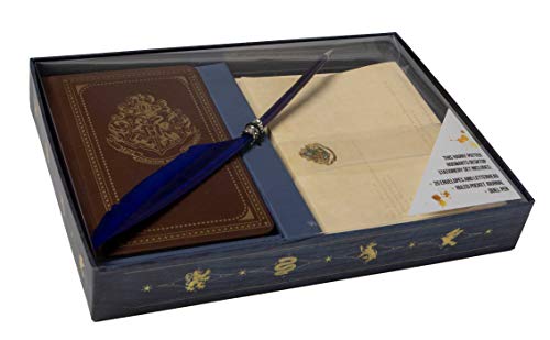 Harry Potter Hogwarts School of Witchcraft and Wizardry Desktop Stationery Set  [Hardcover]