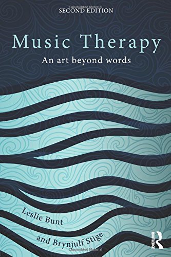 Music Therapy An art beyond words [Paperback]