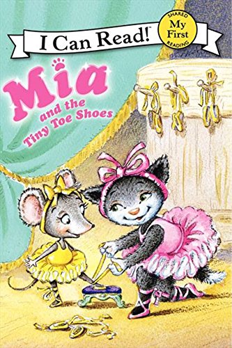 Mia and the Tiny Toe Shoes [Paperback]