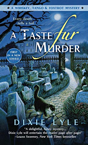 A Taste Fur Murder [Paperback]