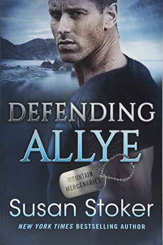 Defending Allye [Paperback]