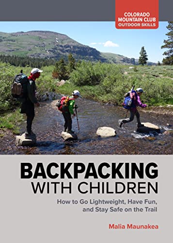 Lightweight Backpacking For Families     [TRADE PAPER         ]