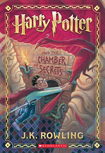 Harry Potter and the Chamber of Secrets (Harry Potter, Book 2) [Paperback]