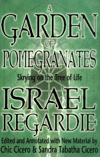 A Garden Of Pomegranates Skrying On The Tree Of Life [Paperback]