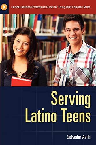 Serving Latino Teens [Paperback]