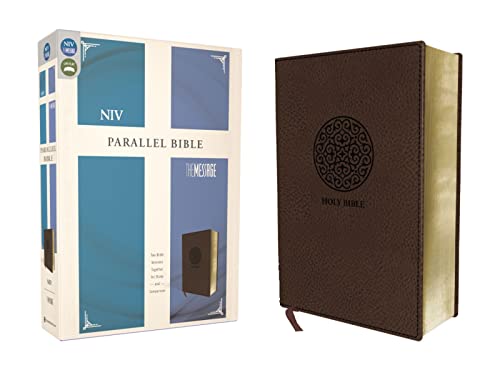 NIV, The Message, Parallel Bible, Leathersoft, Brown: Two Bible Versions Togethe [Leather / fine bindi]
