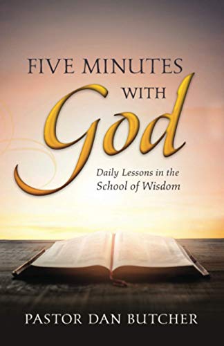 Five Minutes with God  Daily Lessons in the School of Wisdom [Paperback]