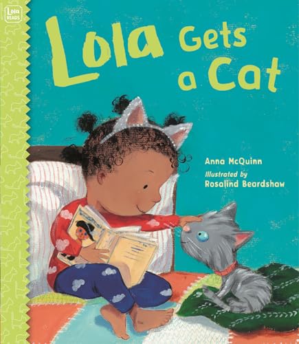 Lola Gets a Cat [Paperback]